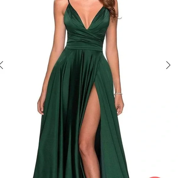 La Femme | Dresses | La Femme Elegant Emerald Green Gown Size 4 | Poshmark La Femme | Dresses | La Femme Elegant Emerald Green Gown Size 4 | Poshmark